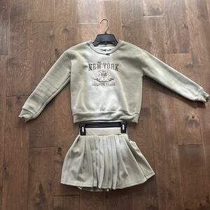 Girls Olivia Kay New York Champion League Sweater And Skirt Size Small 7